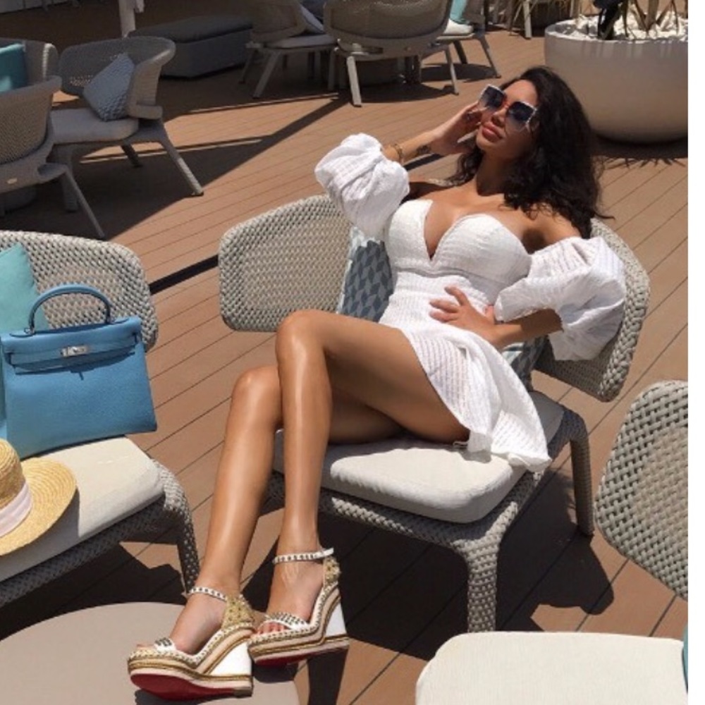 White jetset resort  summer peasant puff dress